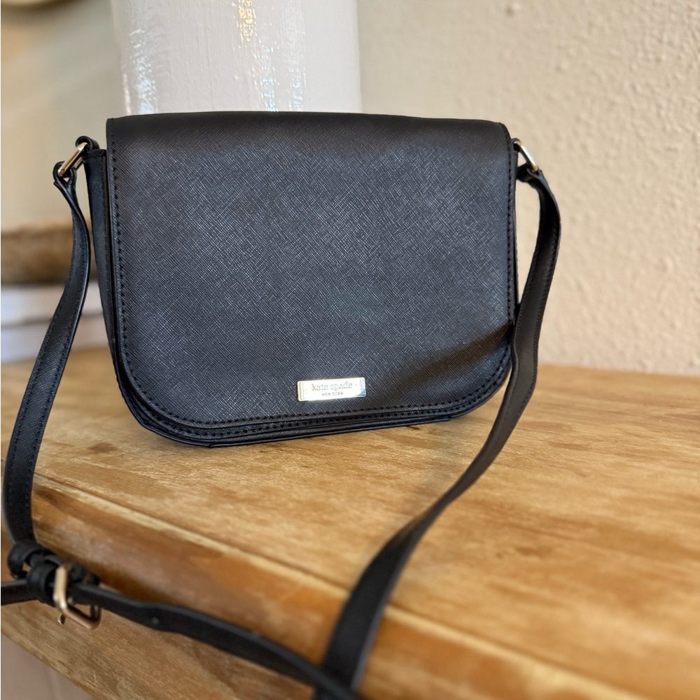 Kate Spade Elegant Black Crossbody Bag